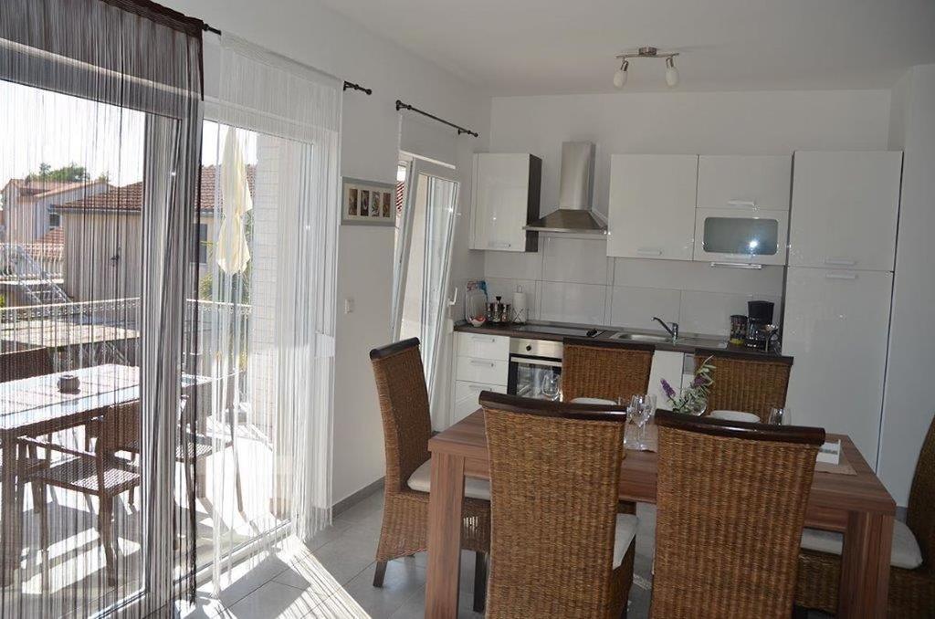 Apartments Villa Marina Водице Стая снимка