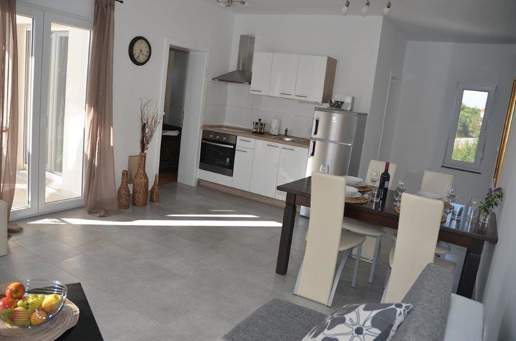 Apartments Villa Marina Водице Стая снимка
