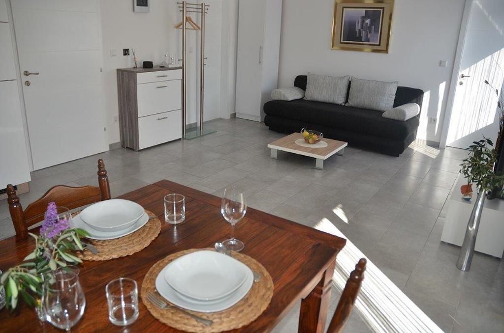 Apartments Villa Marina Водице Стая снимка